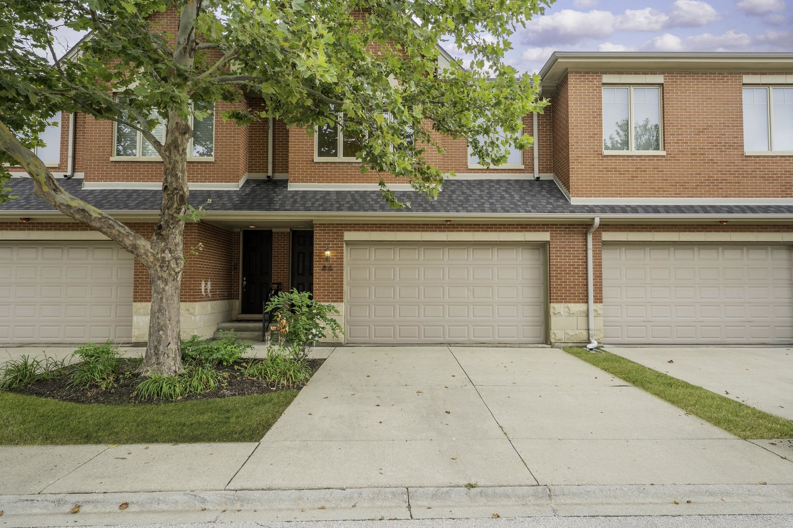86 Northfield Terrace, Wheeling, IL 60090