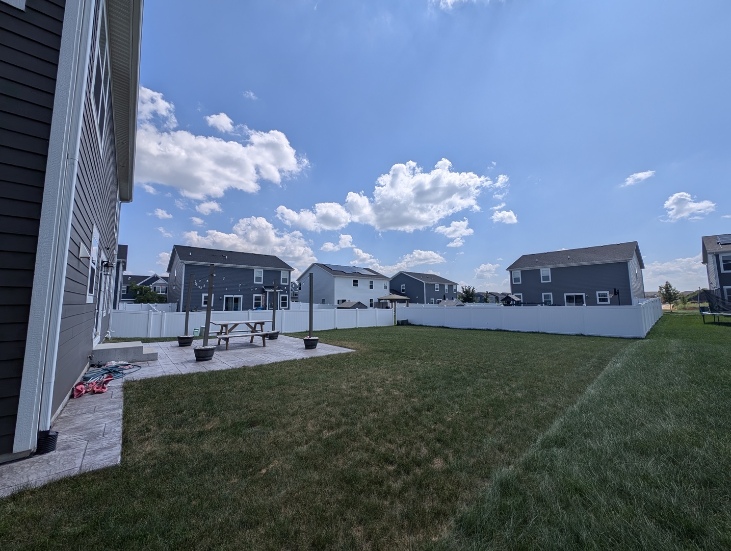 3759 Saint James Court, Elgin, IL 60124