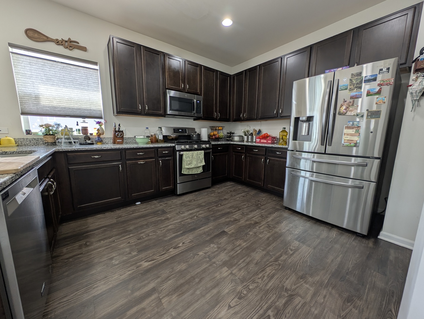 3759 Saint James Court, Elgin, IL 60124