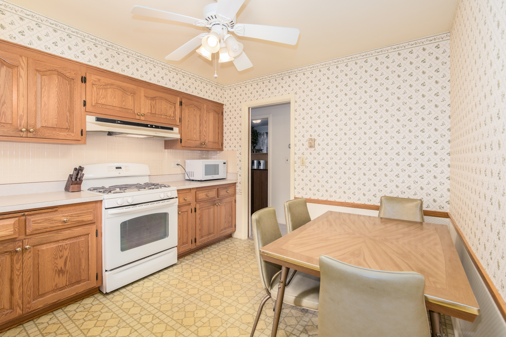 5839 Main Street, Morton Grove, IL 60053