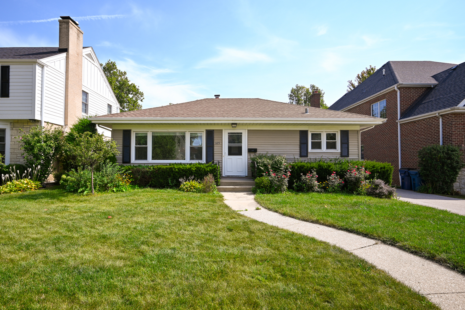 325 N Highview Avenue, Elmhurst, IL 60126