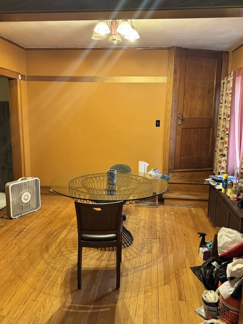 6808 S Maplewood Avenue, Chicago, IL 60629