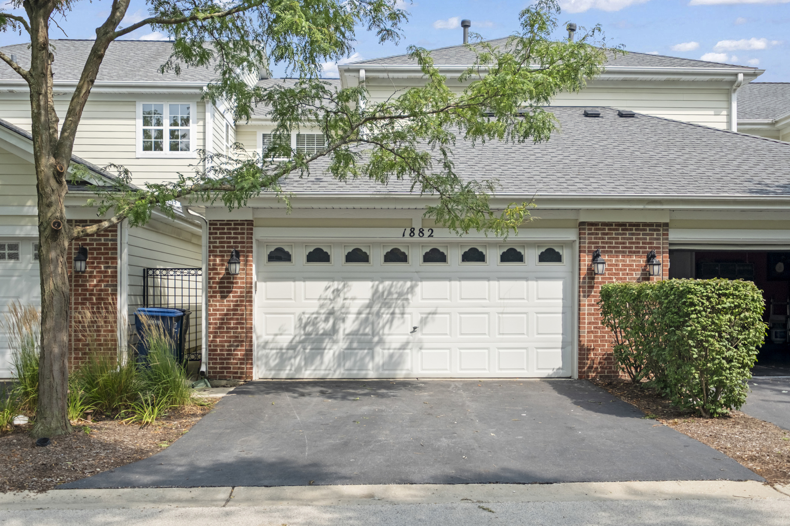 1882 Keystone Place #1882, Schaumburg, IL 60193