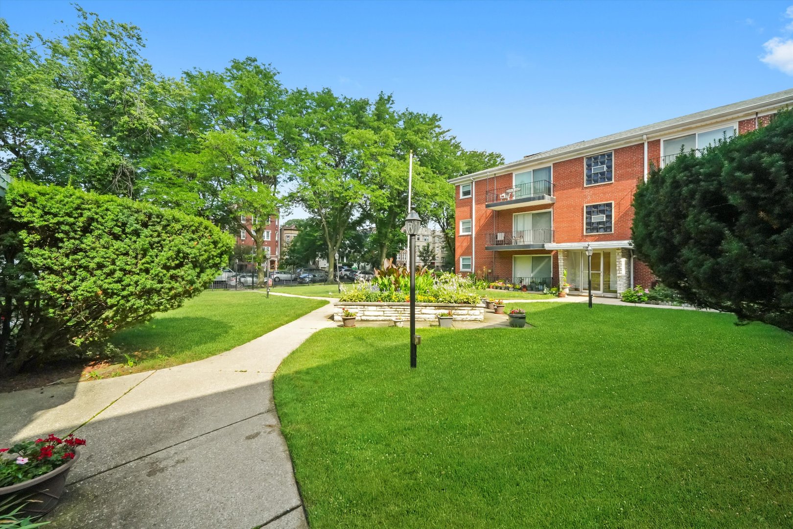 129 N Mason Avenue #105, Chicago, IL 60644