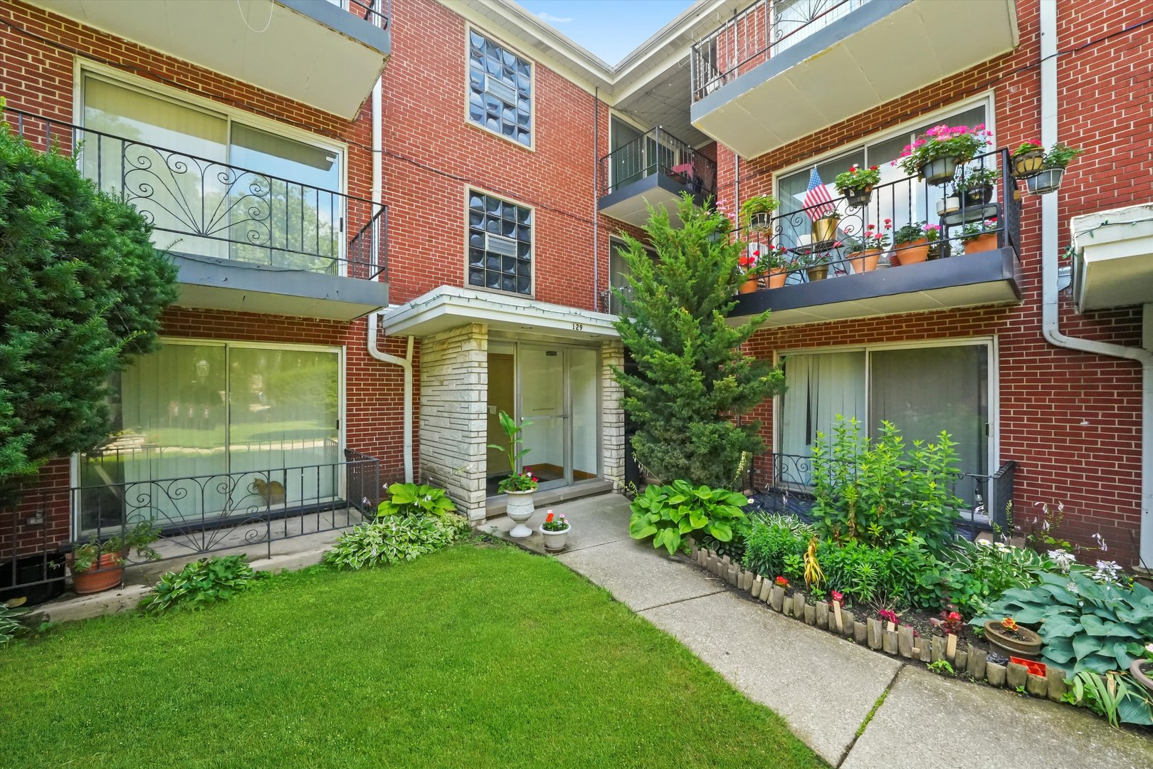 129 N Mason Avenue #105, Chicago, IL 60644