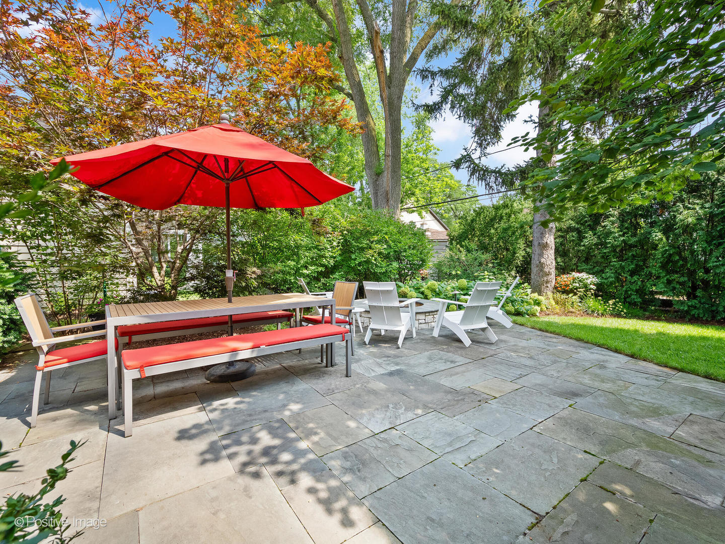 113 Mohawk Drive, Clarendon Hills, IL 60514