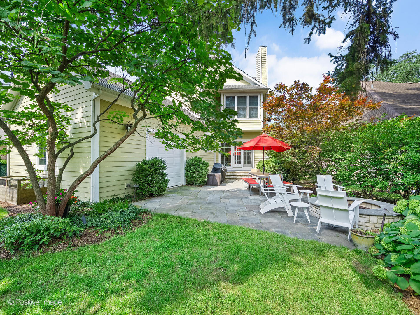 113 Mohawk Drive, Clarendon Hills, IL 60514