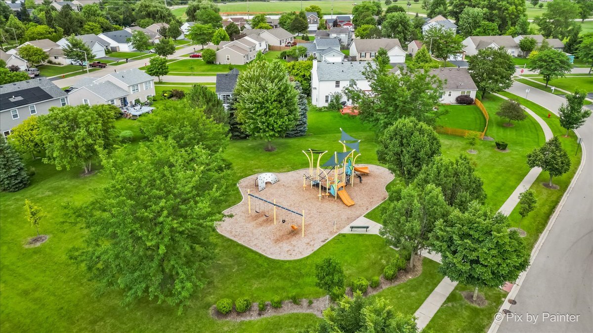 5485 Avalon Lane, Lake In The Hills, IL 60156