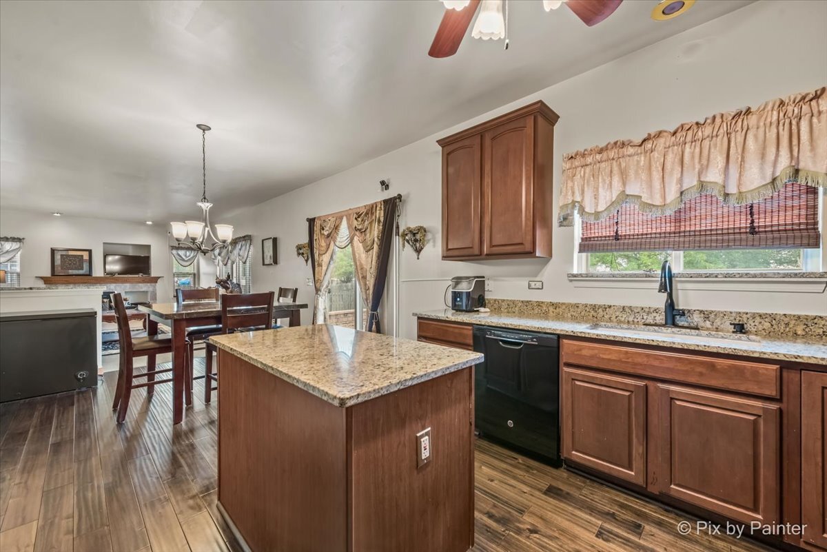 5485 Avalon Lane, Lake In The Hills, IL 60156