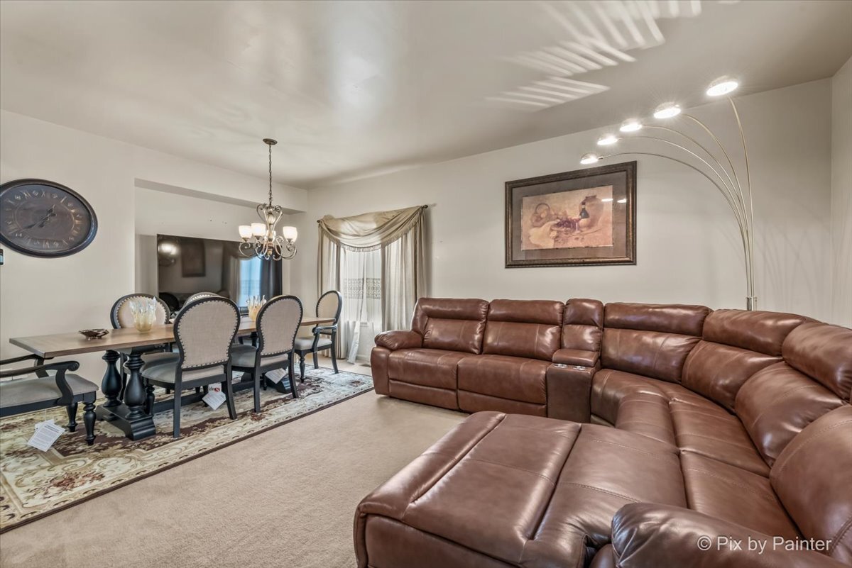 5485 Avalon Lane, Lake In The Hills, IL 60156