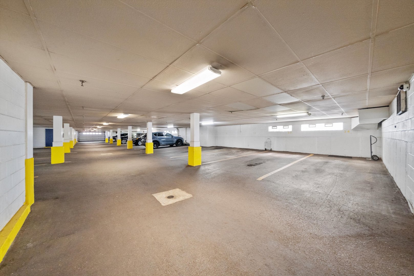 7100 W 95th Street #312, Oak Lawn, IL 60453