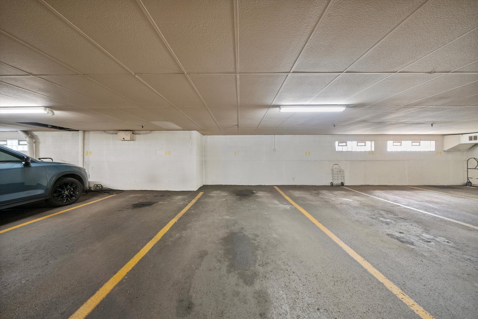 7100 W 95th Street #312, Oak Lawn, IL 60453
