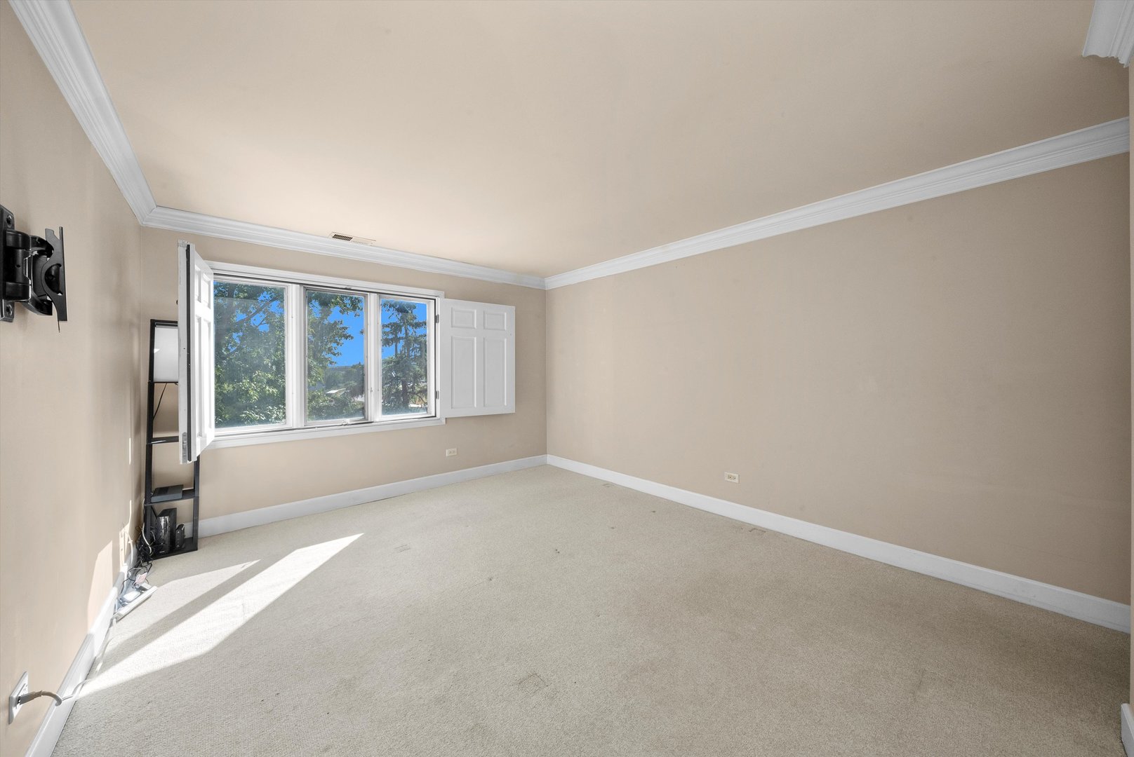 7100 W 95th Street #312, Oak Lawn, IL 60453