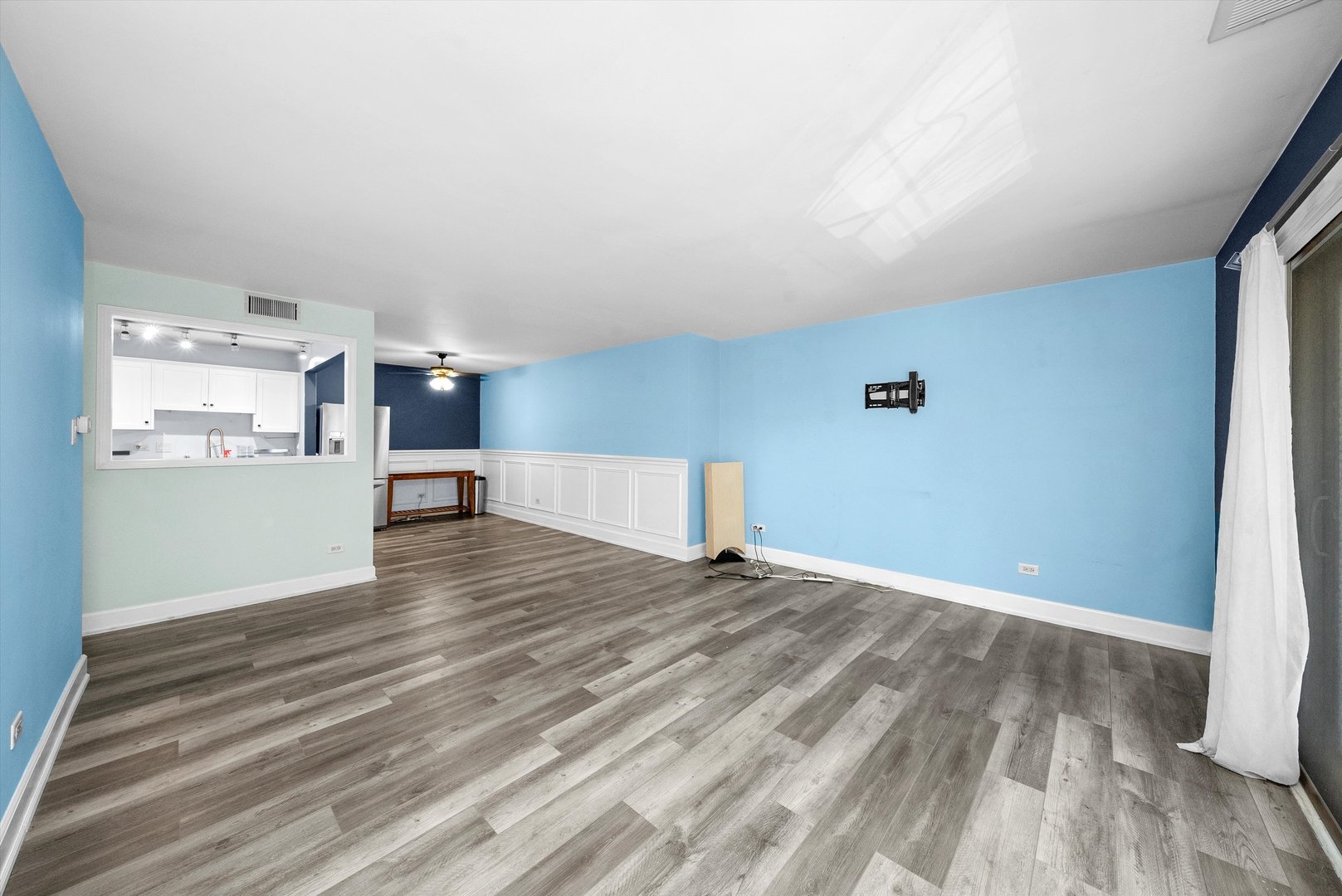 7100 W 95th Street #312, Oak Lawn, IL 60453