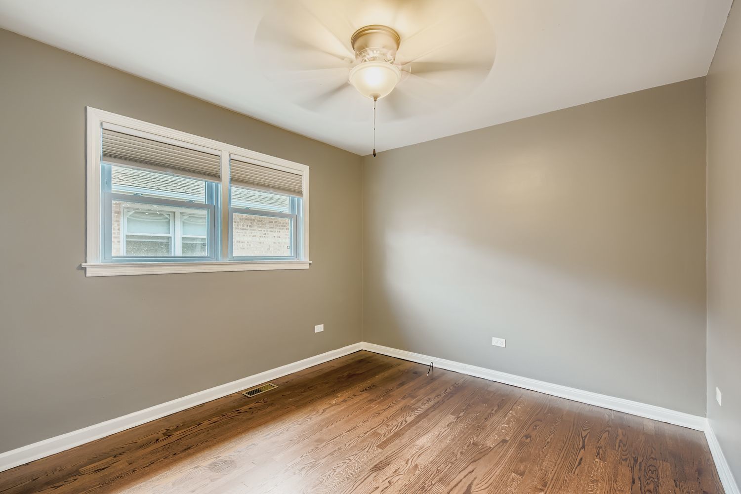 10606 S Ridgeway Avenue, Chicago, IL 60655
