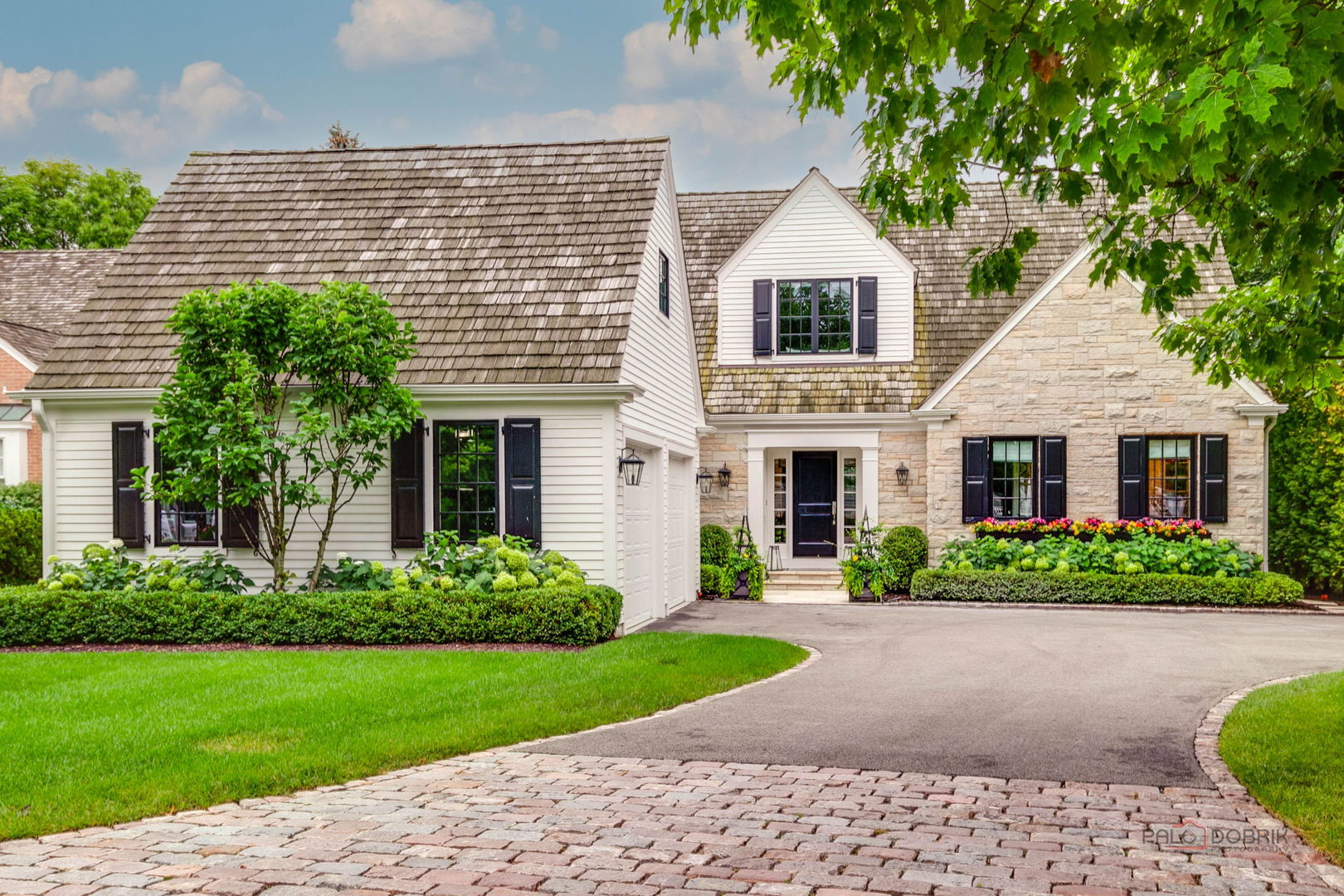 1825 W North Pond Lane, Lake Forest, IL 60045