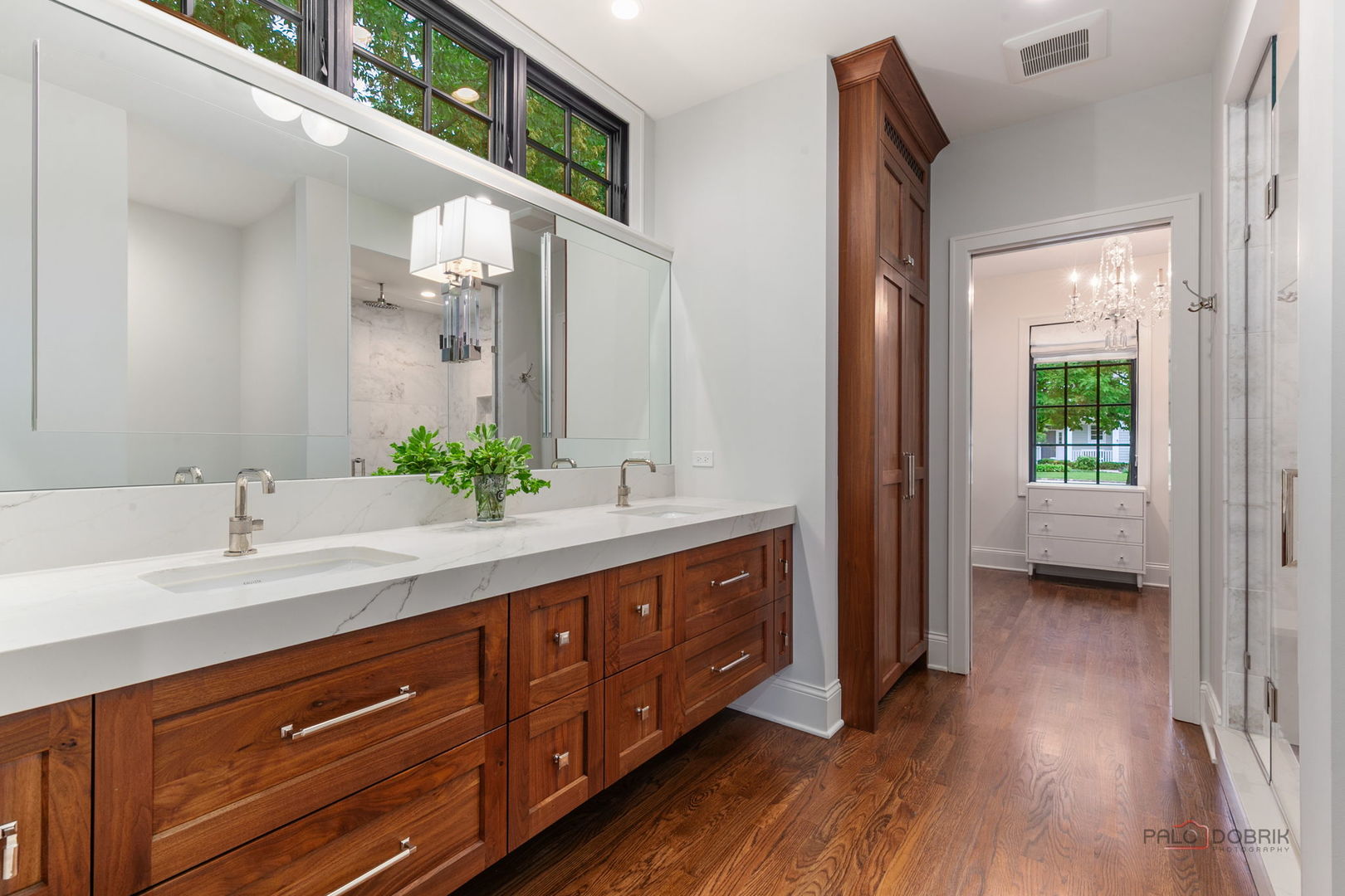 1825 W North Pond Lane, Lake Forest, IL 60045