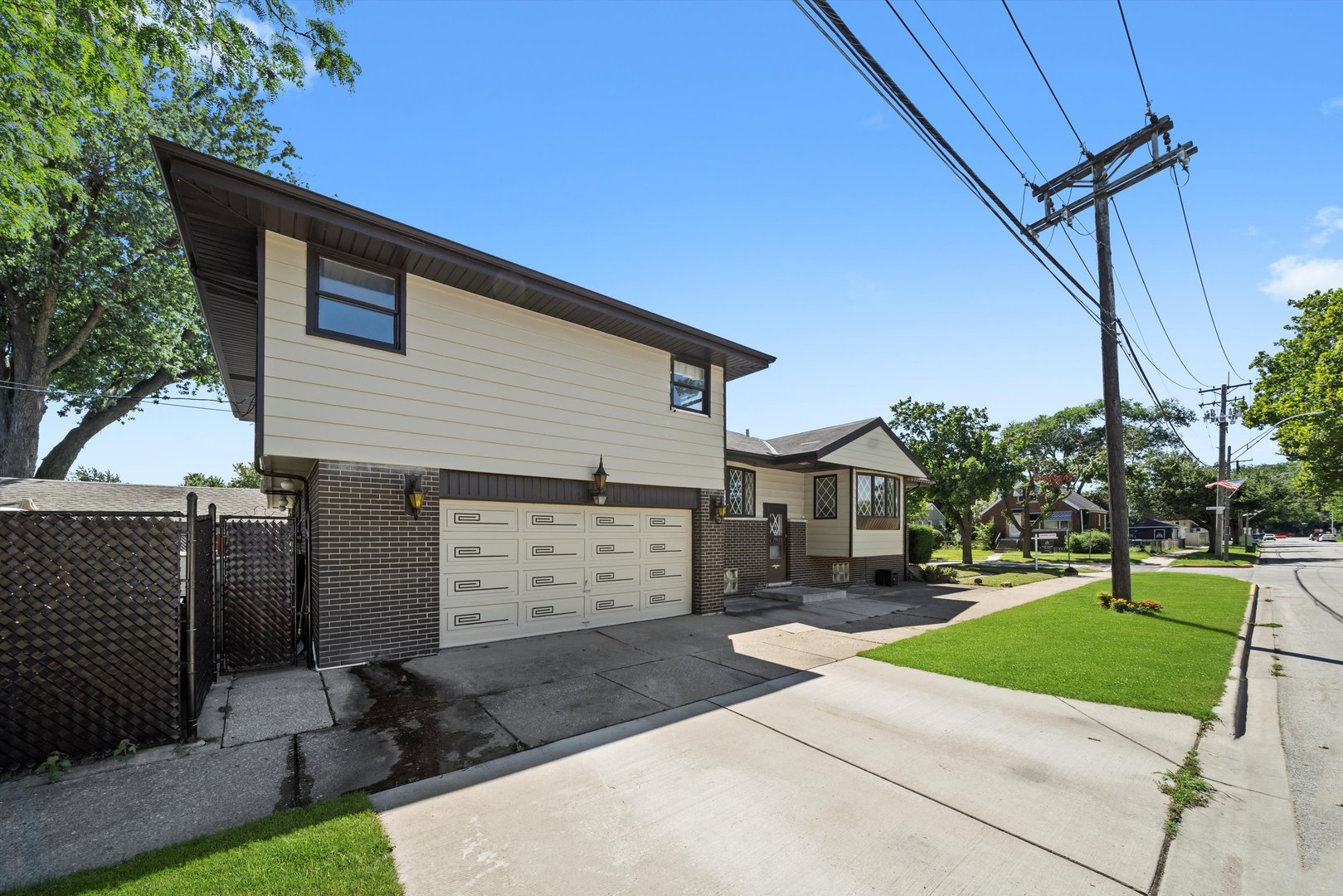 4501 Wisconsin Avenue, Forest View, IL 60402