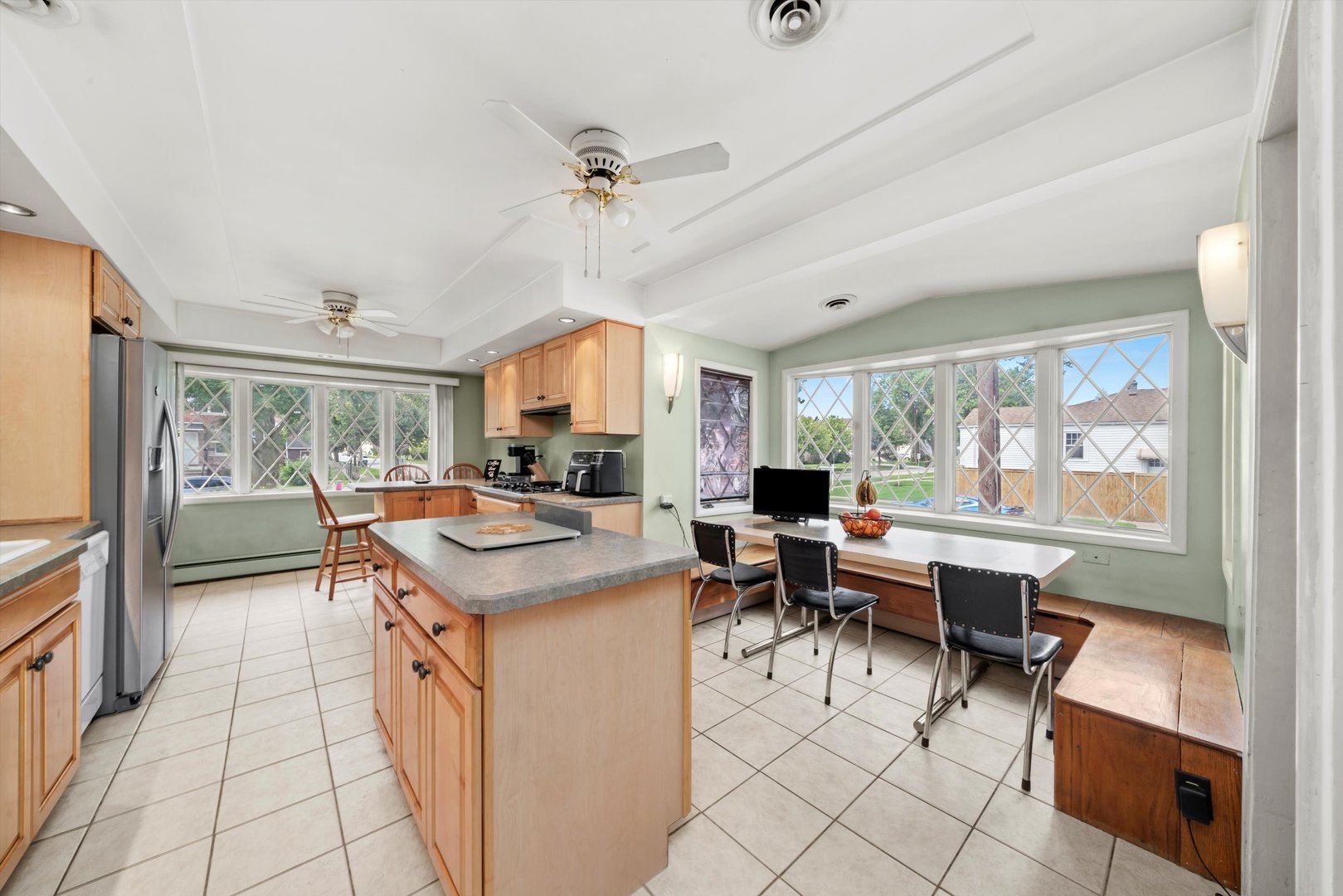 4501 Wisconsin Avenue, Forest View, IL 60402