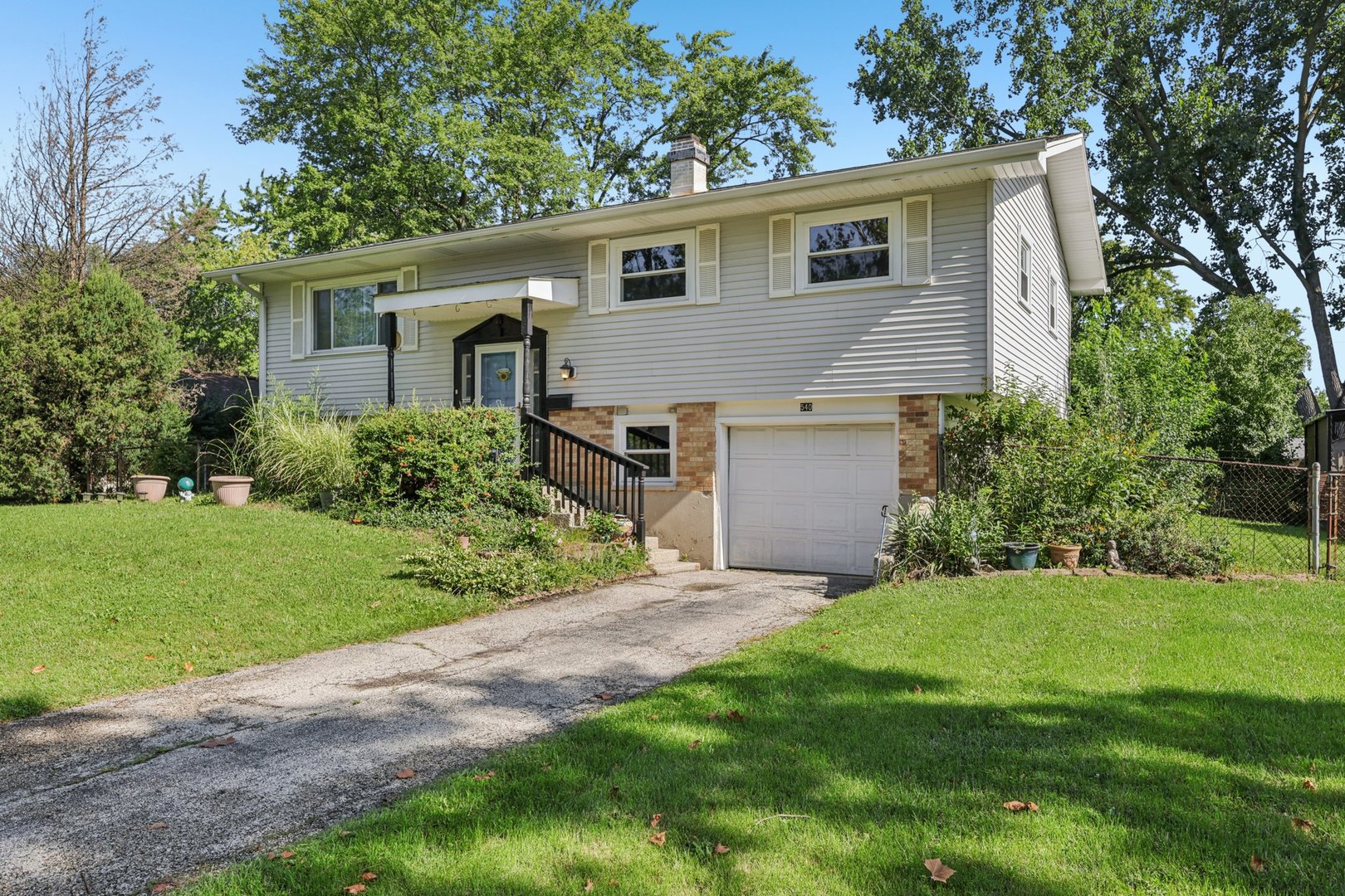 540 Jamison Lane, Hoffman Estates, IL 60169