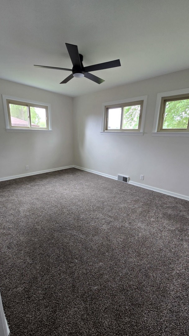 906 W Walnut Street, Kankakee, IL 60901