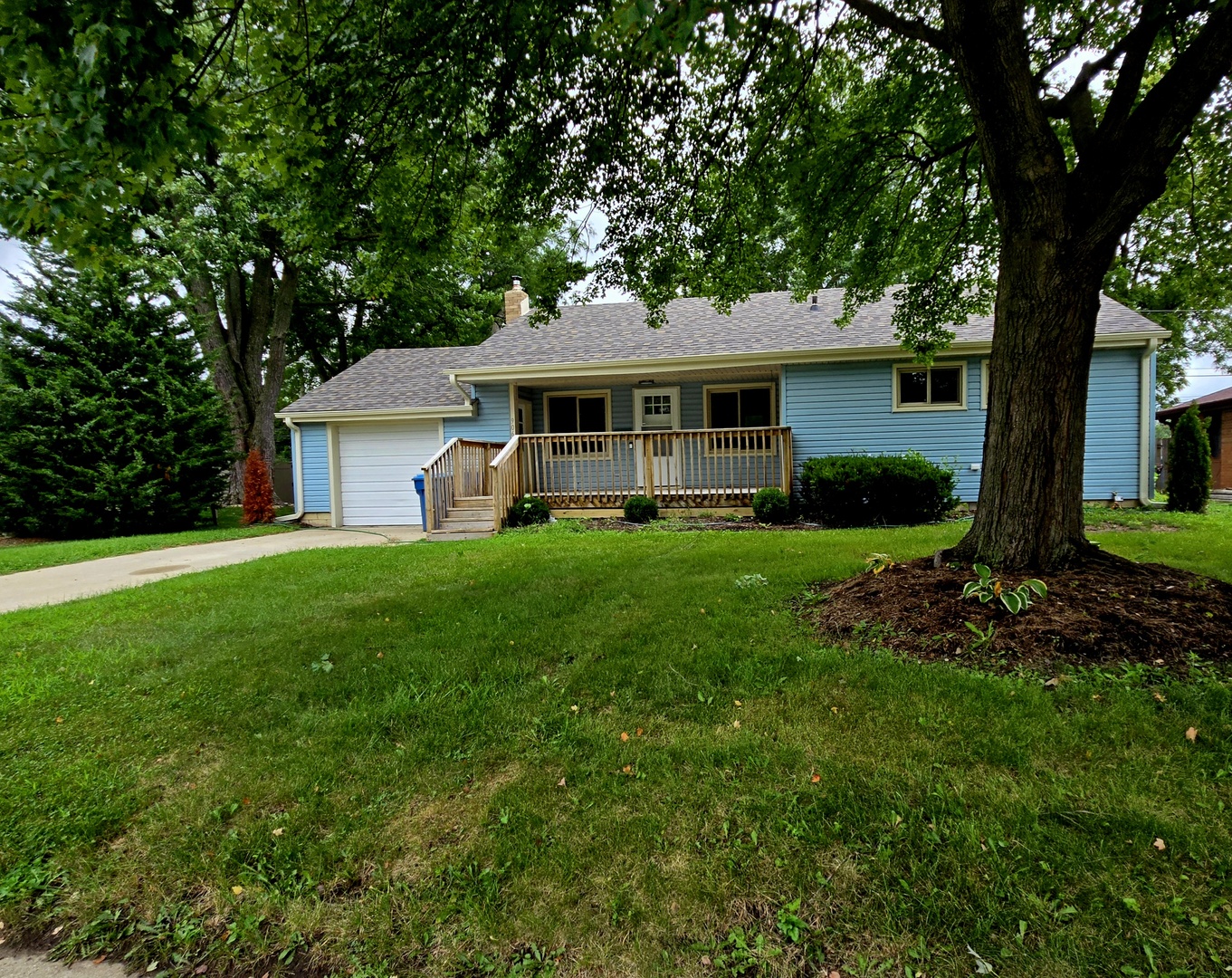 906 W Walnut Street, Kankakee, IL 60901