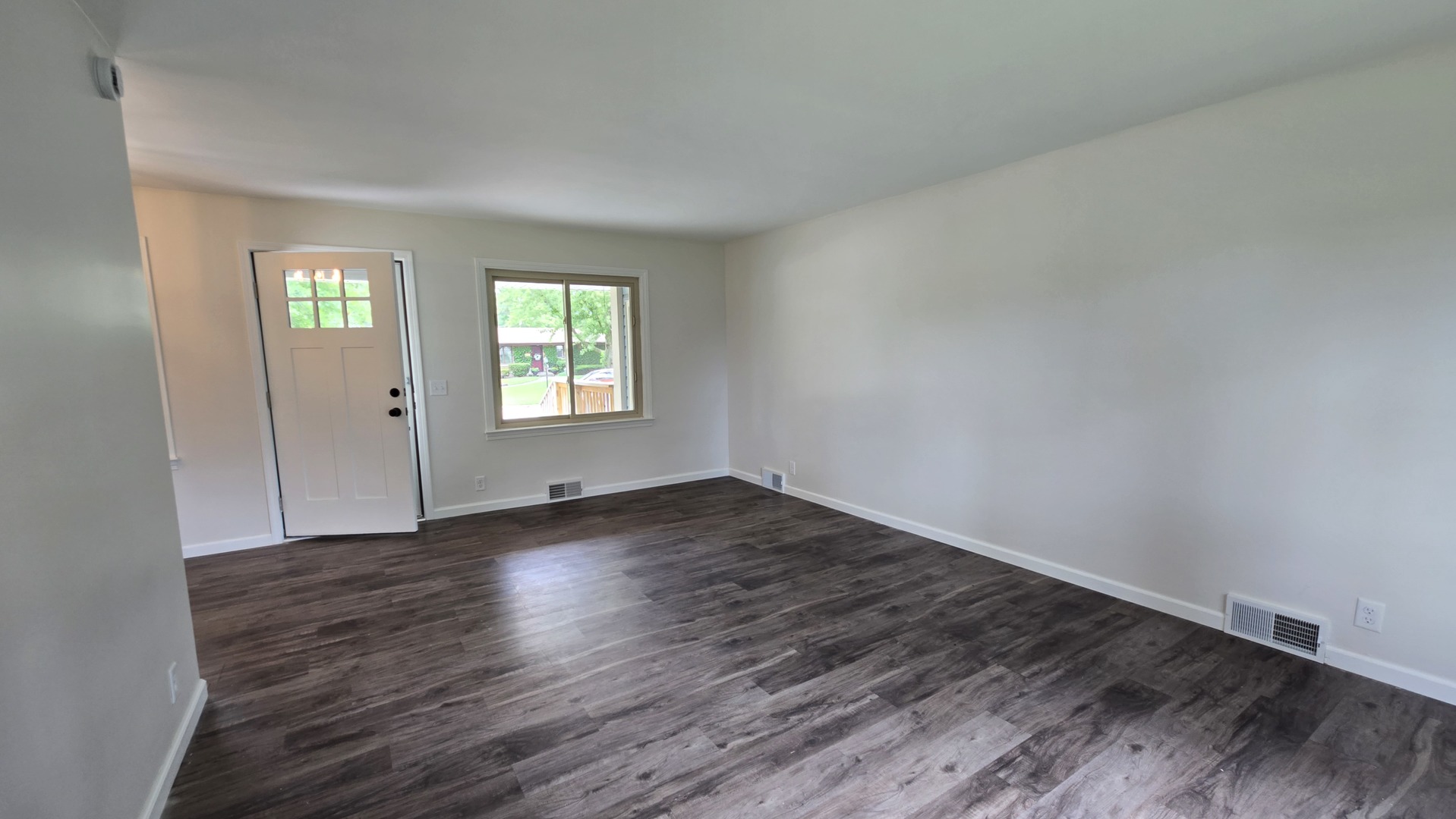 906 W Walnut Street, Kankakee, IL 60901