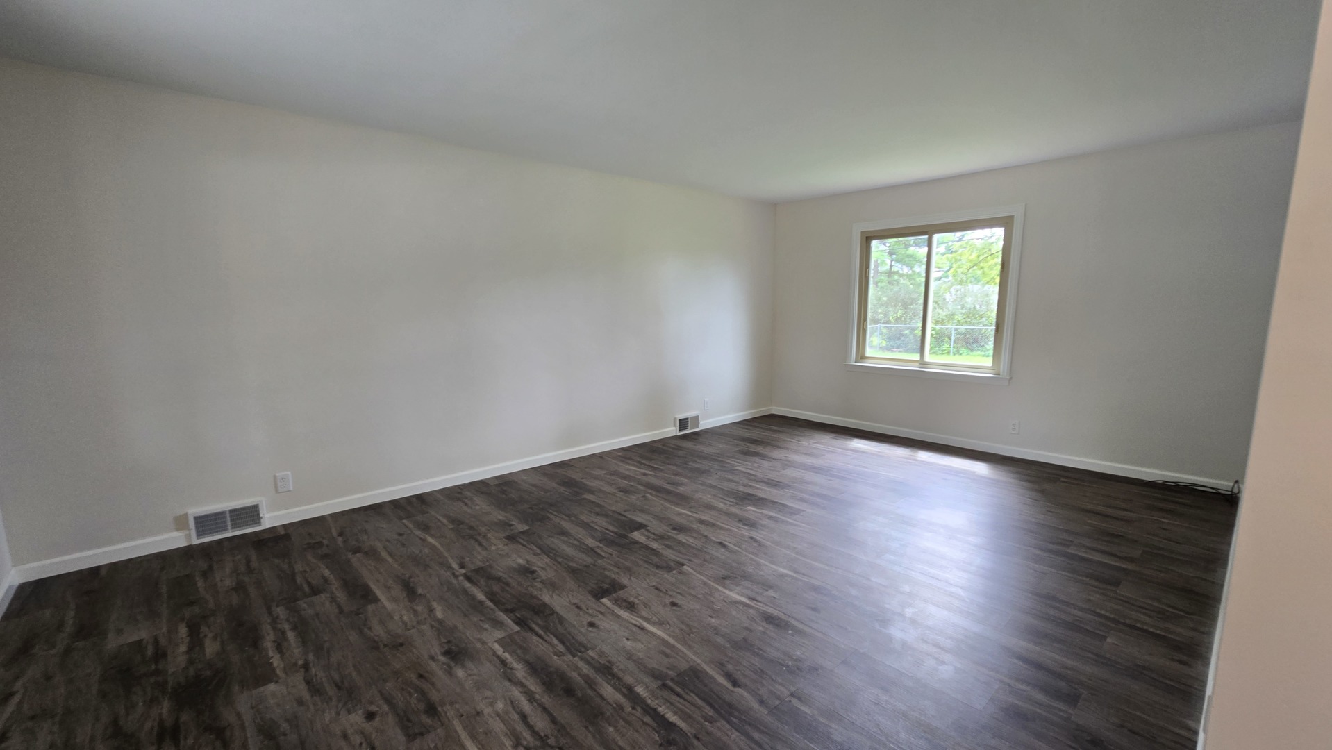 906 W Walnut Street, Kankakee, IL 60901