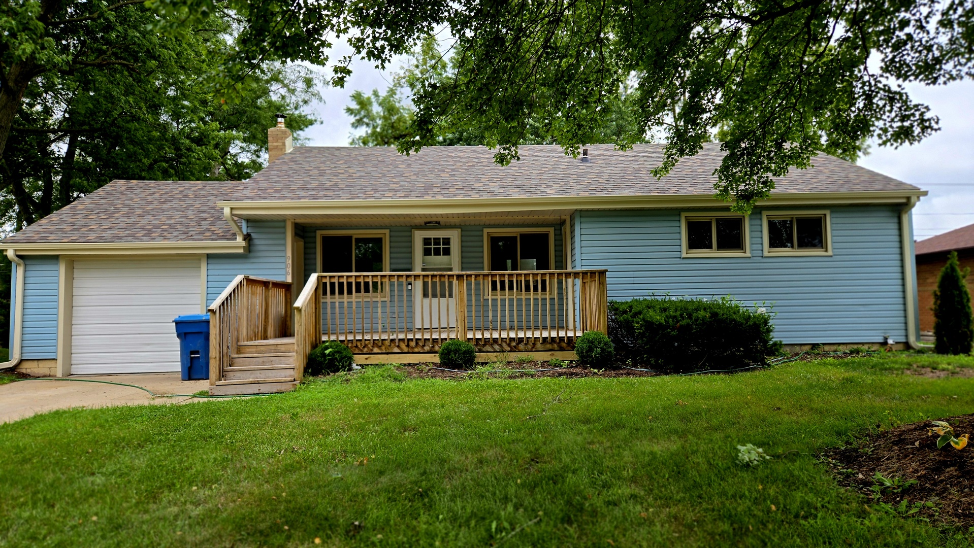 906 W Walnut Street, Kankakee, IL 60901
