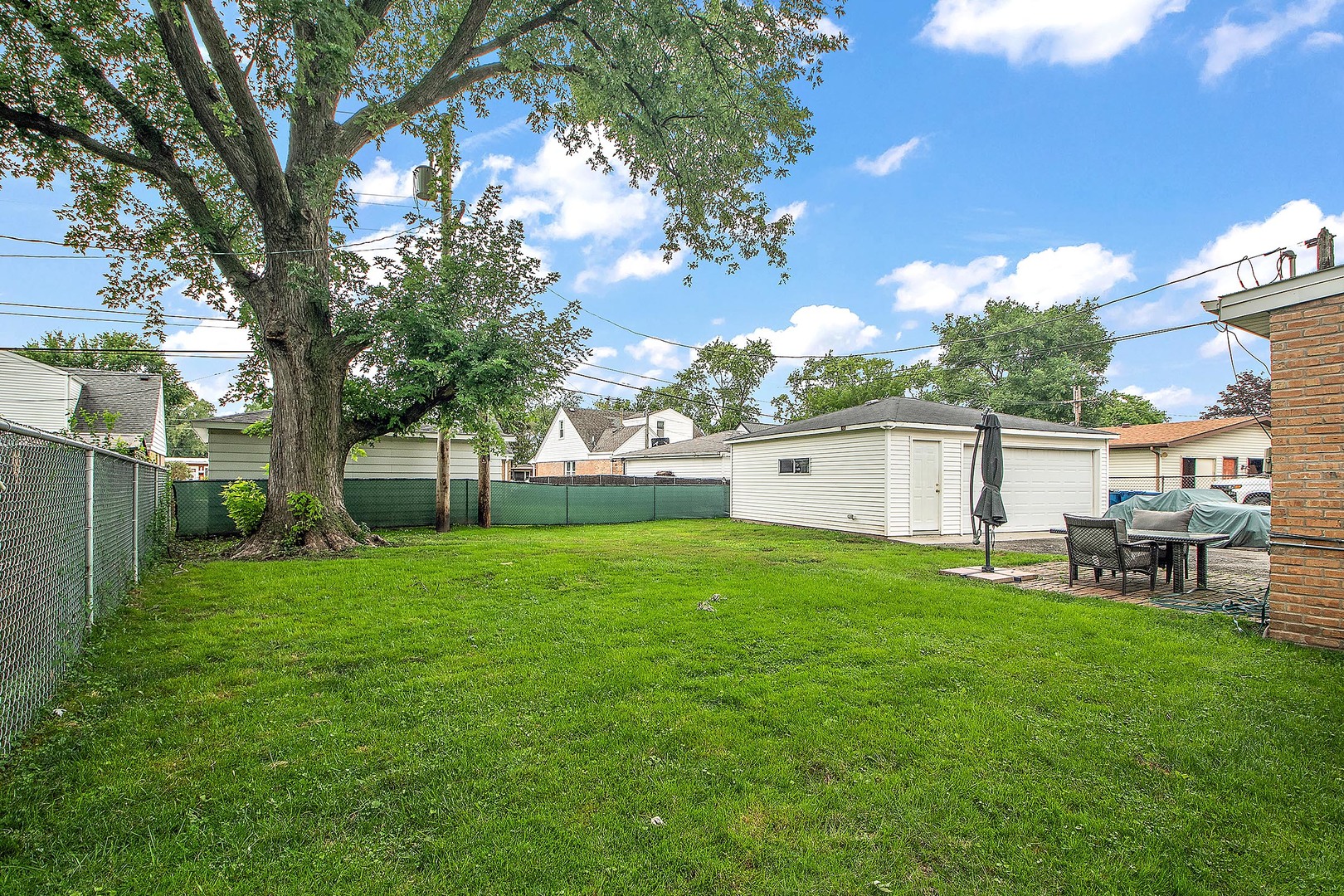 11534 S LEE Road, Alsip, IL 60803