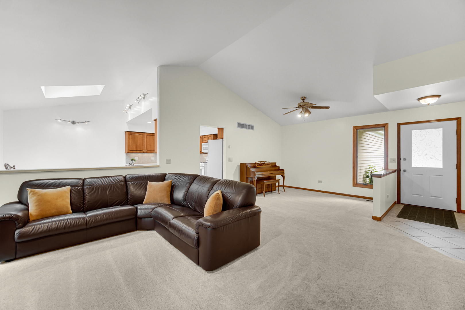 46 Manchester Court, Fox River Grove, IL 60021