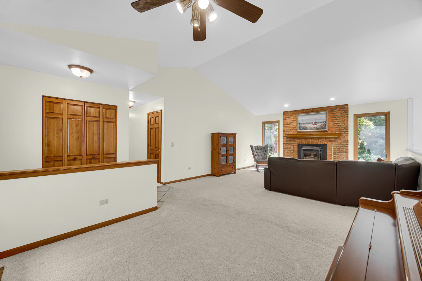 46 Manchester Court, Fox River Grove, IL 60021