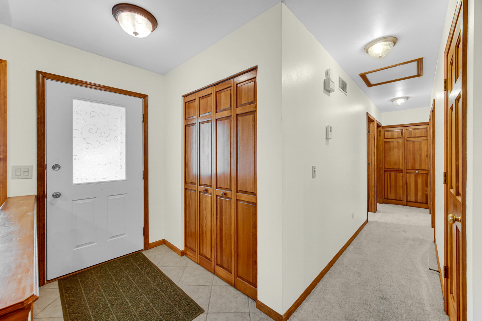 46 Manchester Court, Fox River Grove, IL 60021