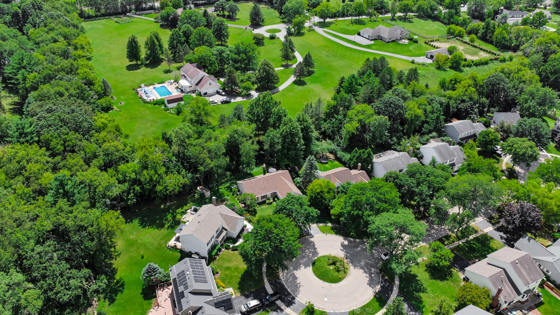 46 Manchester Court, Fox River Grove, IL 60021