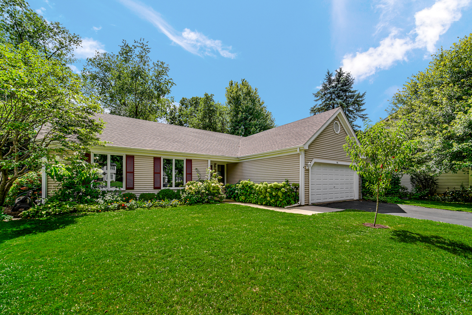 46 Manchester Court, Fox River Grove, IL 60021
