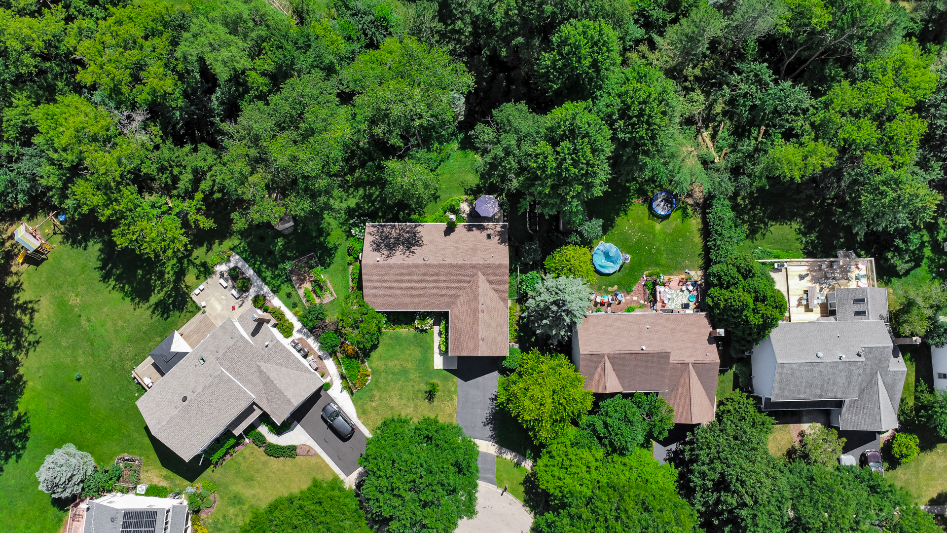 46 Manchester Court, Fox River Grove, IL 60021