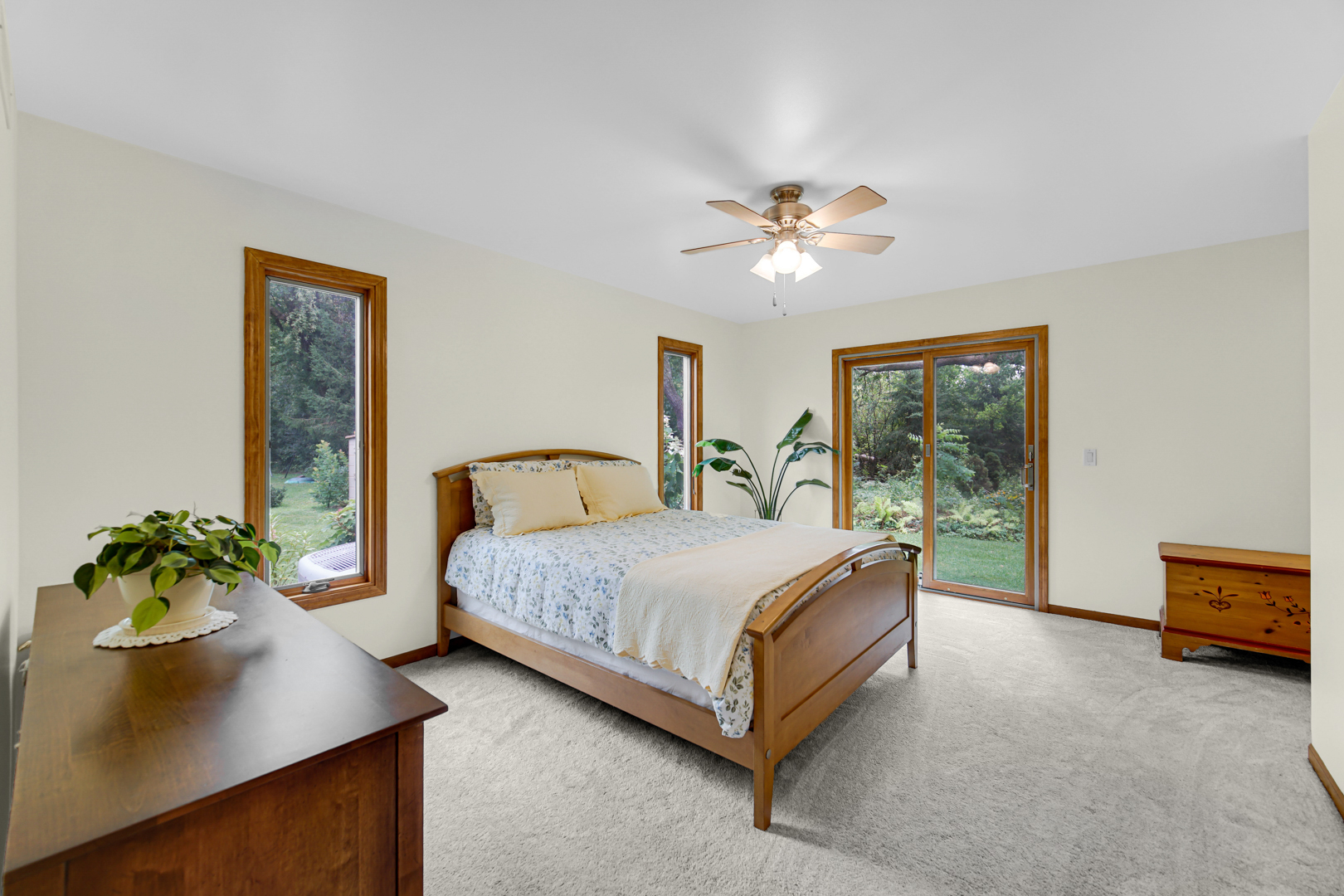 46 Manchester Court, Fox River Grove, IL 60021