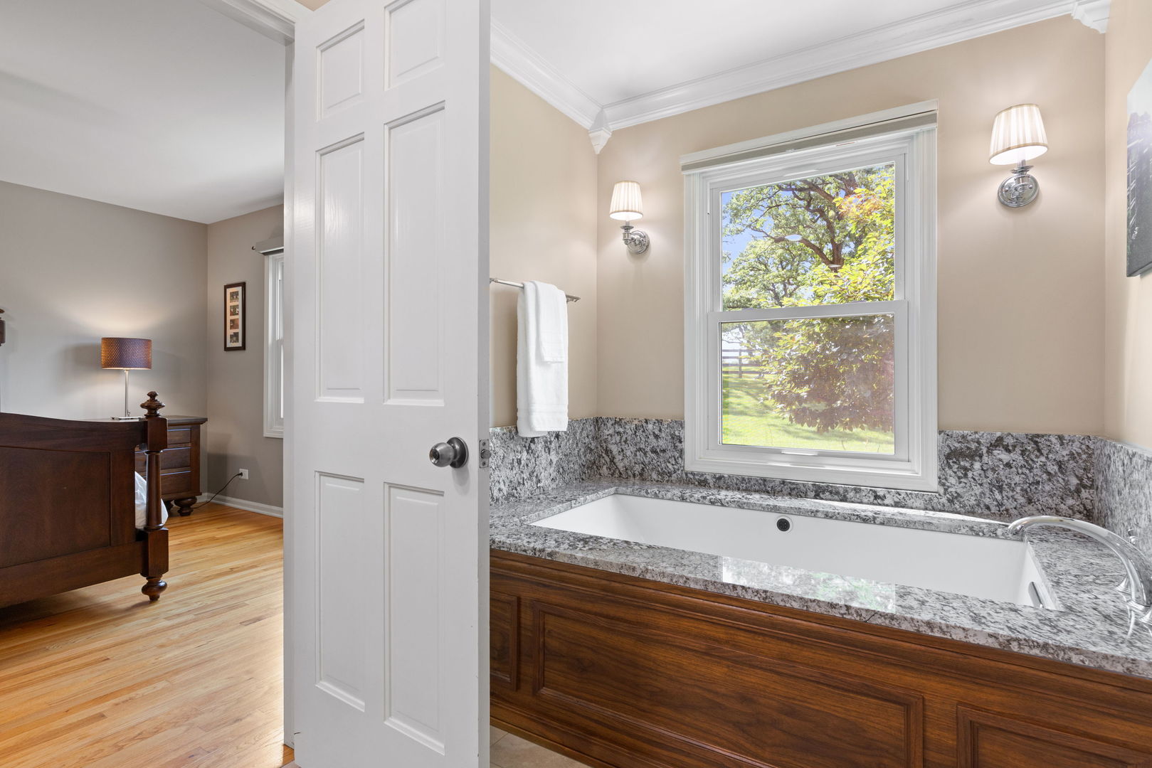 160J BATEMAN Road, Barrington Hills, IL 60010
