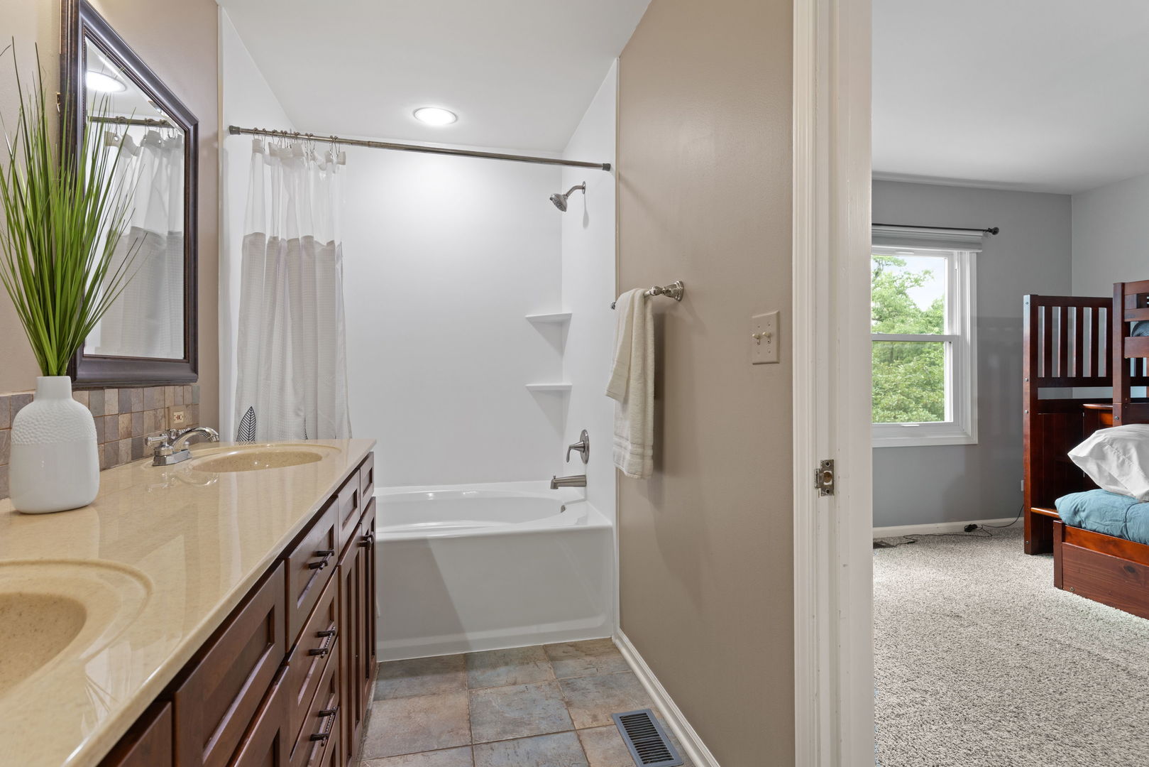 160J BATEMAN Road, Barrington Hills, IL 60010