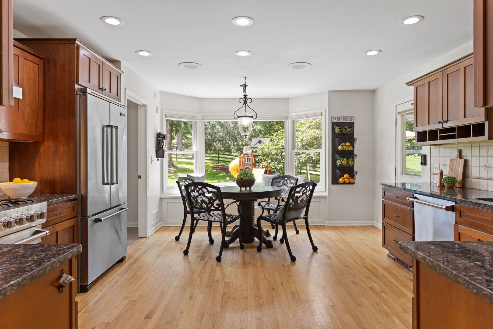 160J BATEMAN Road, Barrington Hills, IL 60010