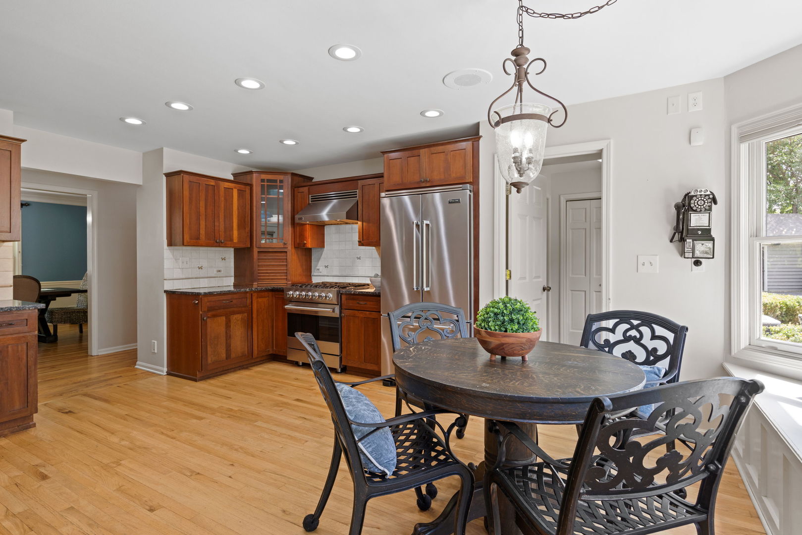 160J BATEMAN Road, Barrington Hills, IL 60010