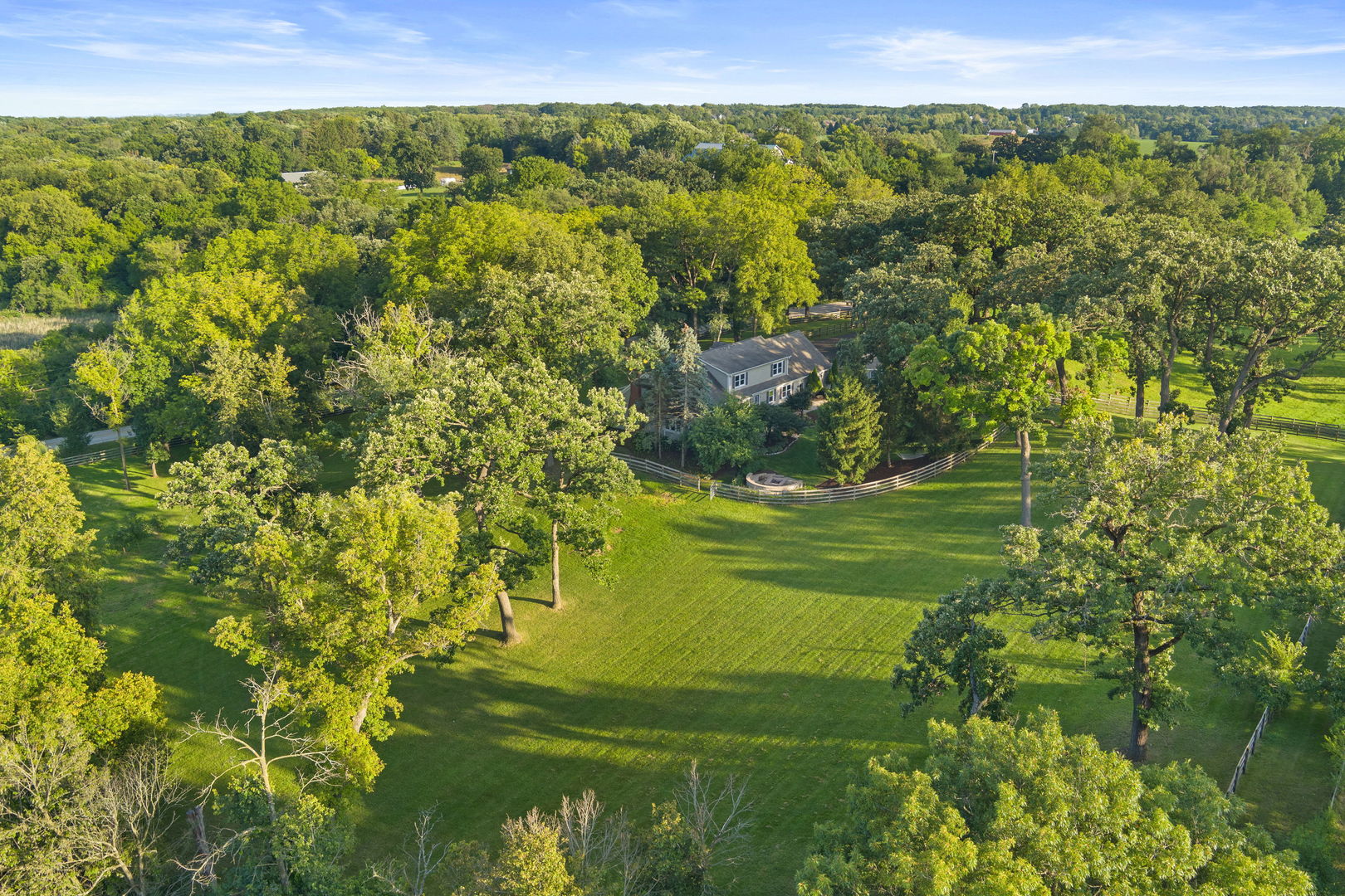 160J BATEMAN Road, Barrington Hills, IL 60010