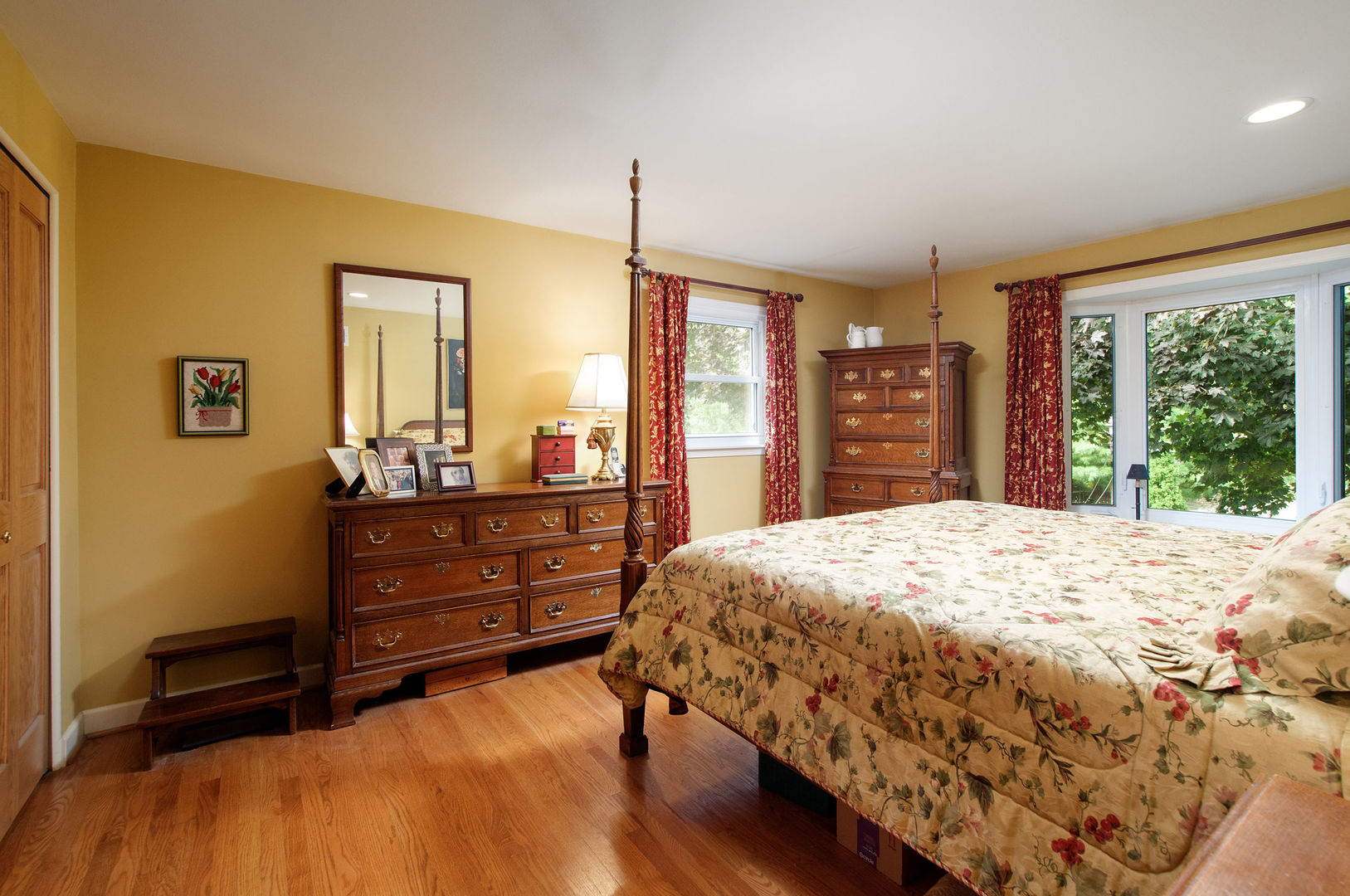 1307 W Mulberry Lane, Arlington Heights, IL 60005