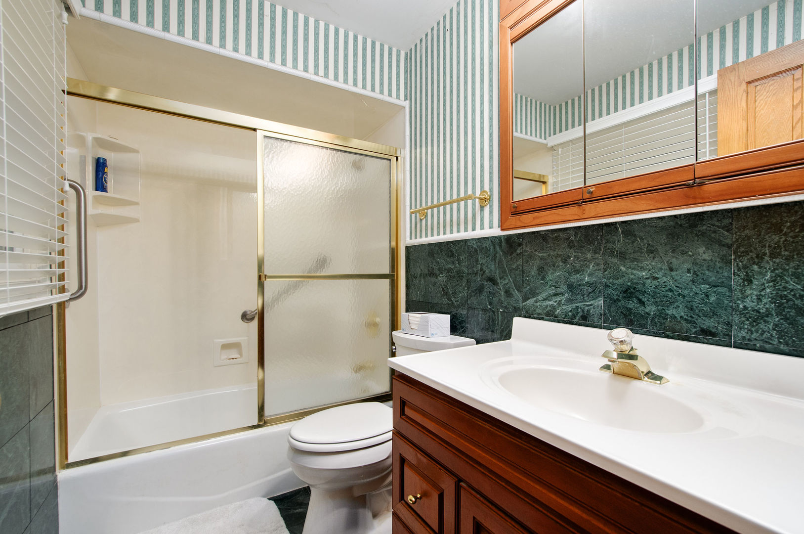1307 W Mulberry Lane, Arlington Heights, IL 60005