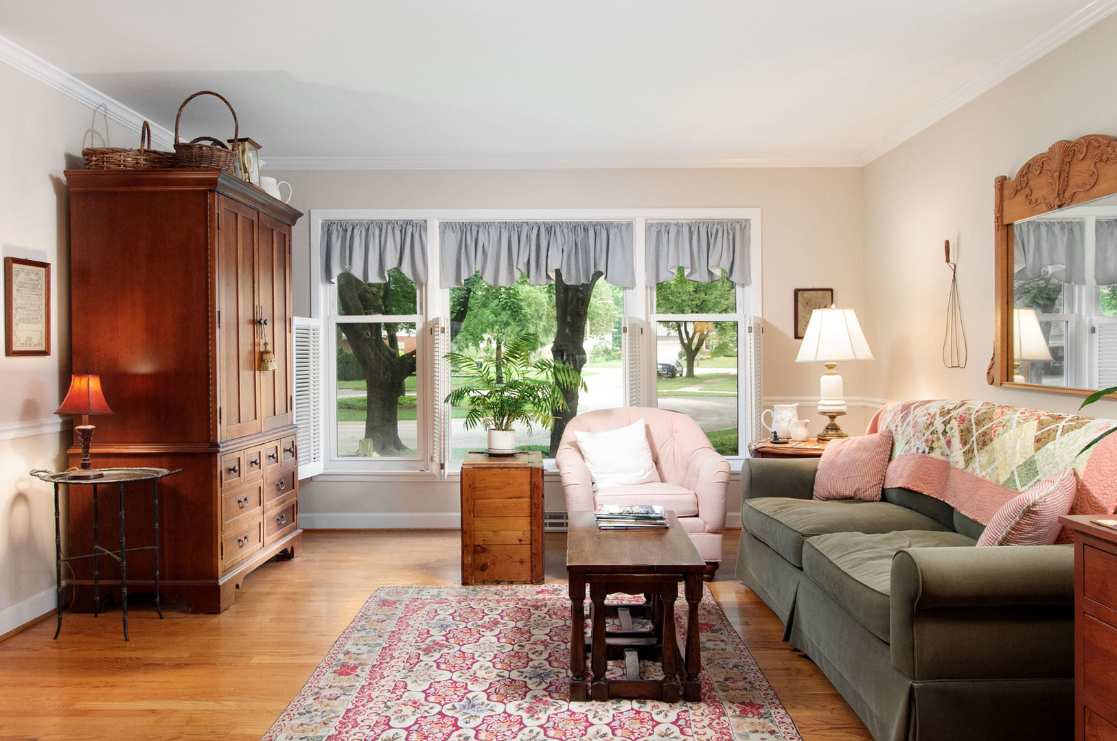 1307 W Mulberry Lane, Arlington Heights, IL 60005