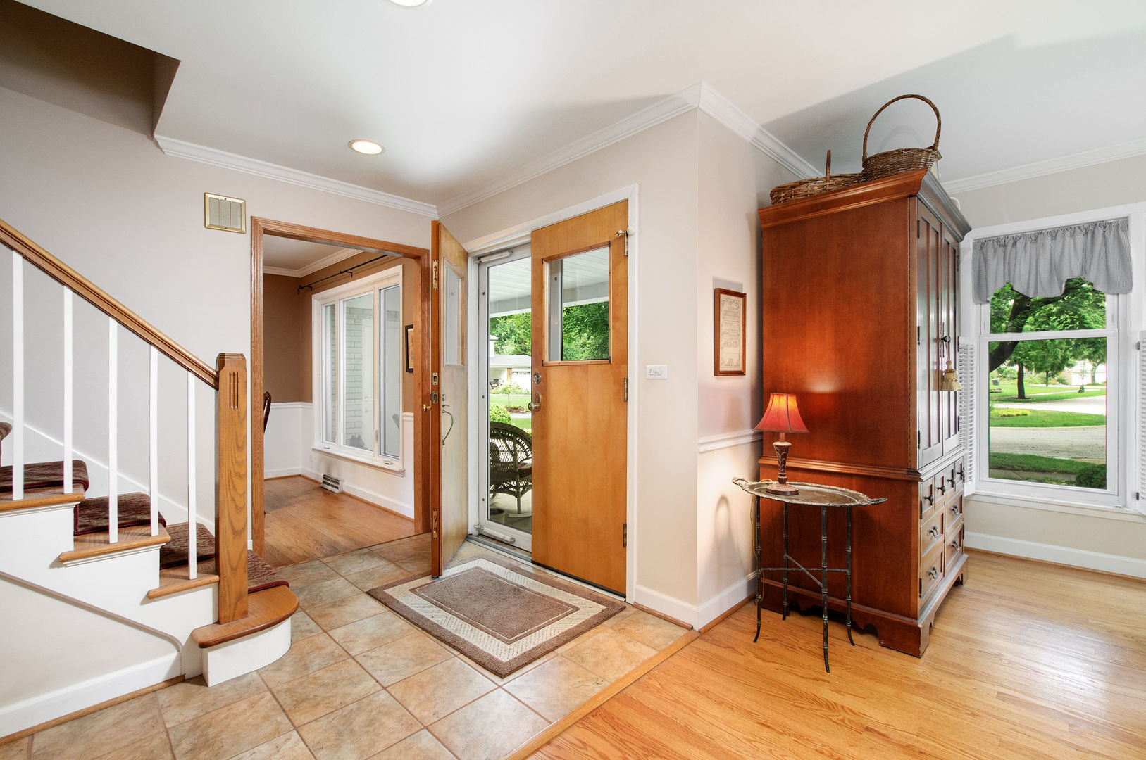 1307 W Mulberry Lane, Arlington Heights, IL 60005