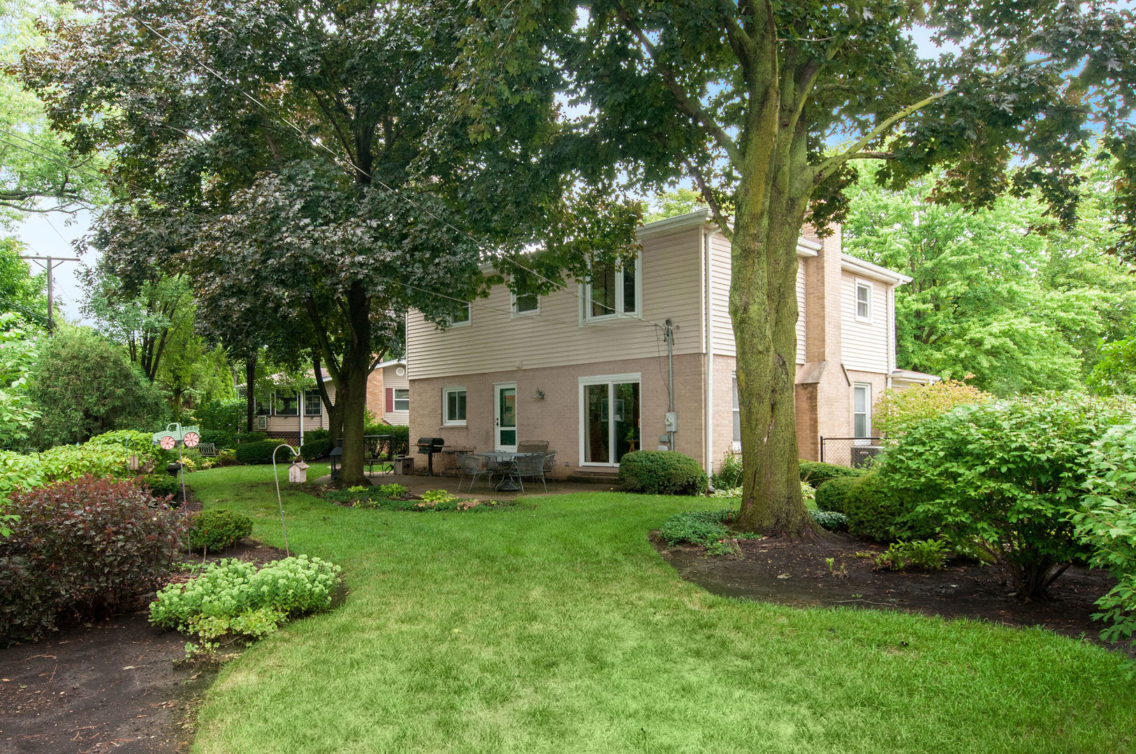 1307 W Mulberry Lane, Arlington Heights, IL 60005