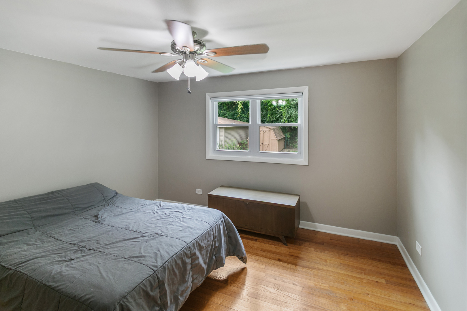 9050 S 84th Avenue, Hickory Hills, IL 60457