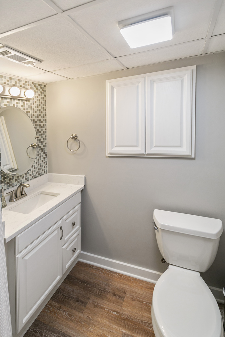9050 S 84th Avenue, Hickory Hills, IL 60457
