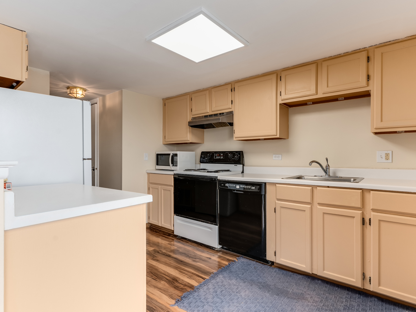 1020 Denham Place, Schaumburg, IL 60194